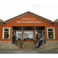 Könyvtári, Információs és Közösségi Hely